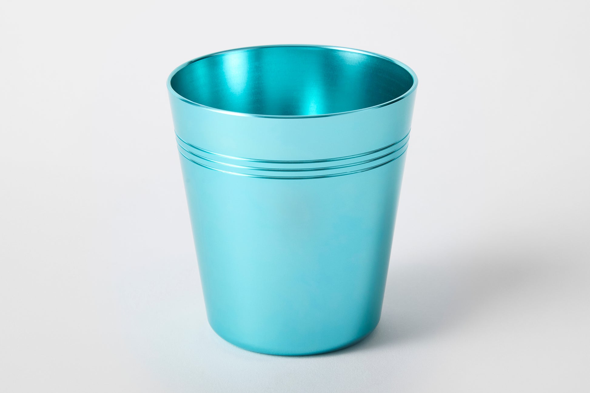 Single anodised aluminium cup in sky blue – retro drinkware by Maits